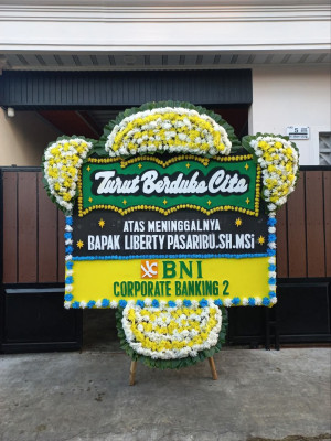 Papan Bunga Duka di Towe